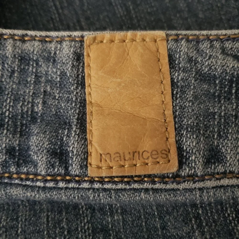 Maurices Womens Size 7/8 Jacie Flare Low. Rise Denim Blue Jeans - Picture 8 of 10